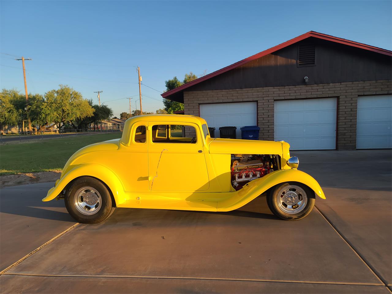Dodge-2-dr-coupe-1933-Yellow-Brown-13