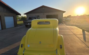Dodge-2-dr-coupe-1933-Yellow-Brown-17