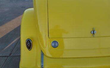 Dodge-2-dr-coupe-1933-Yellow-Brown-18