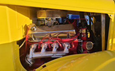 Dodge-2-dr-coupe-1933-Yellow-Brown-27