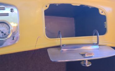 Dodge-2-dr-coupe-1933-Yellow-Brown-28