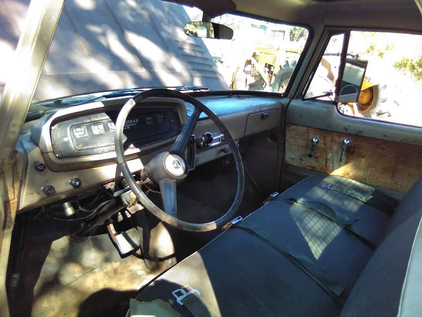 Dodge-200-1965-grey-2