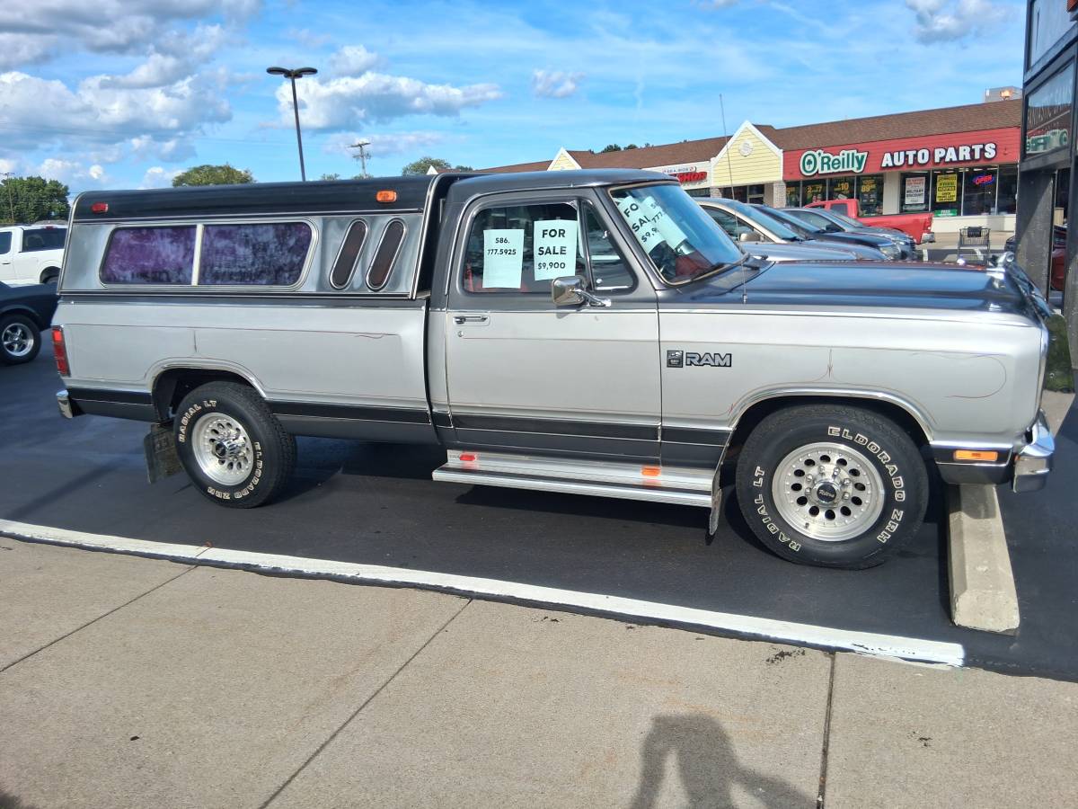 Dodge-250-1983-1