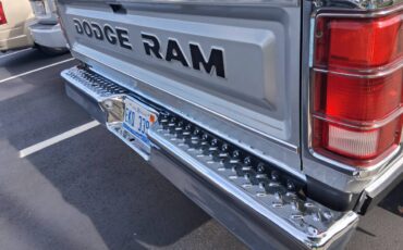 Dodge-250-1983-2