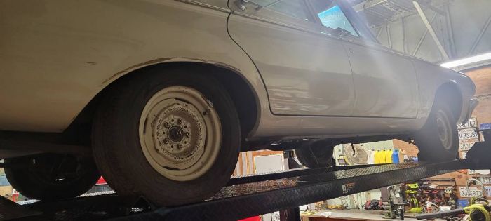 Dodge-330-1964-Custom-10