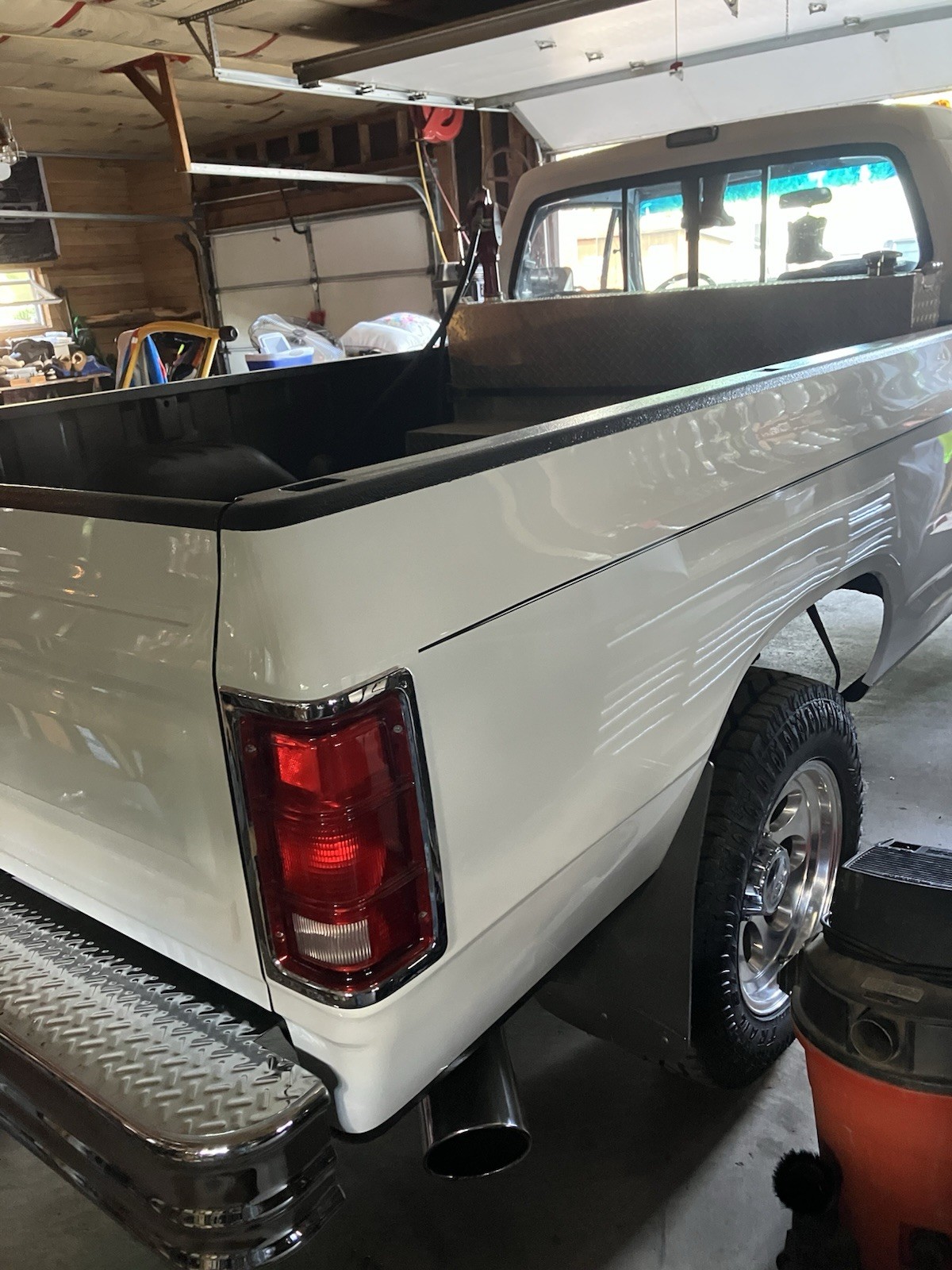 Dodge-34-Ton-Pickup-1991-Standard-Cab-Pickup-4