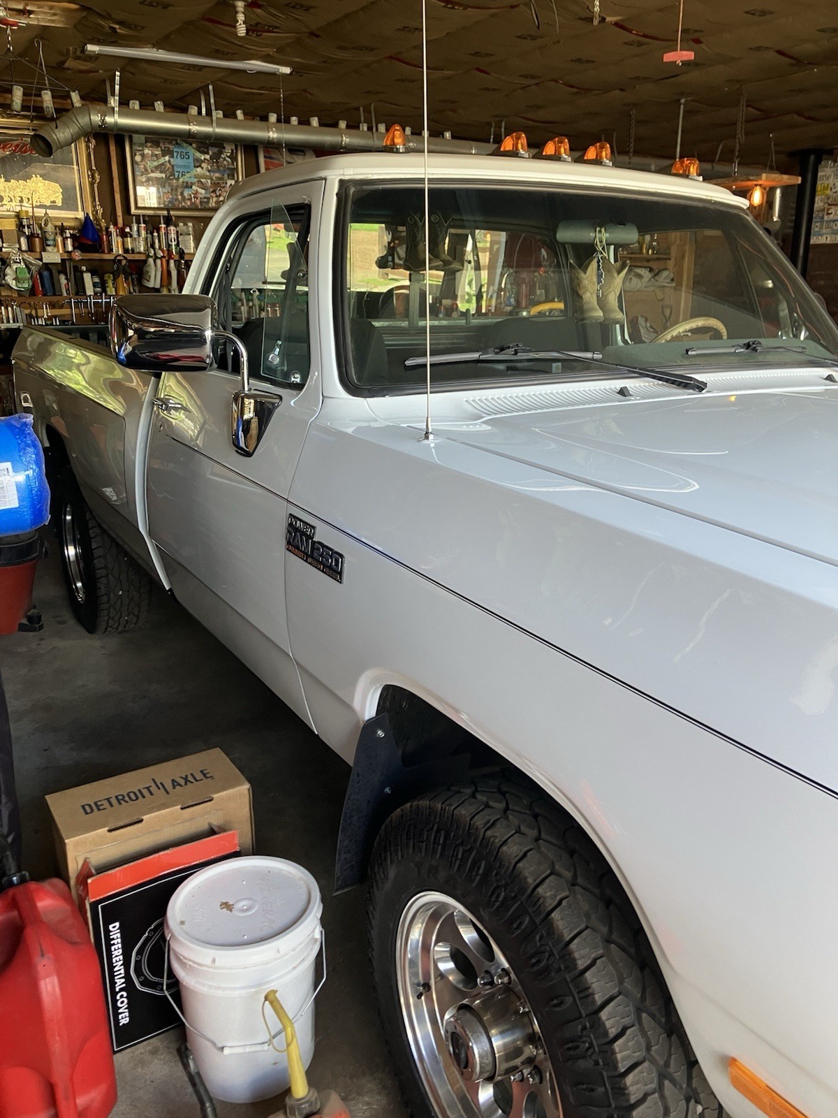 Dodge-34-Ton-Pickup-1991-Standard-Cab-Pickup-9