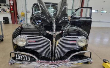 Dodge-4-dr-sedan-1941-Black-Brown-6