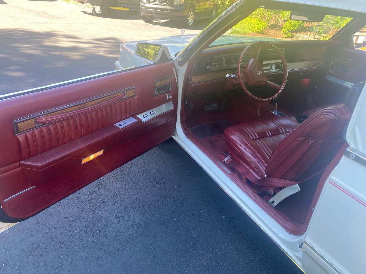 Dodge-400-1983-white-1