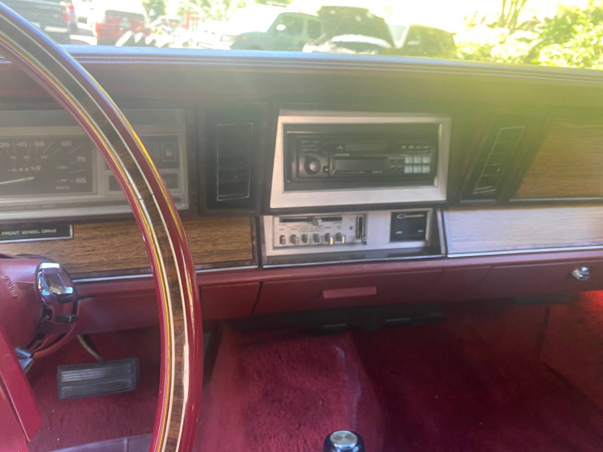 Dodge-400-1983-white-12