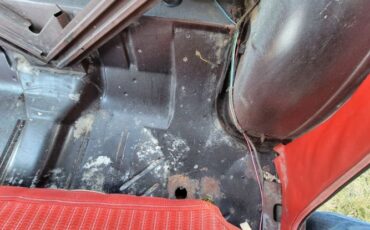 Dodge-440-1964-Black-Red-2