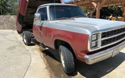 Dodge 4x4 custom. dump 1979