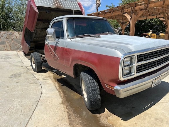 Dodge-4x4-custom.-dump-1979