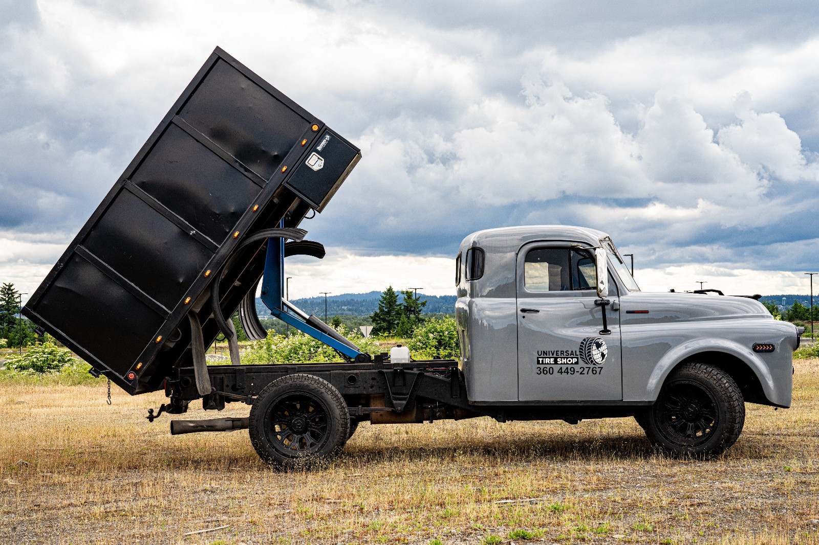 Dodge-6.6-Heavy-Duty-Engine-Duramax-Diesel-1951-Pickup-Truck-2