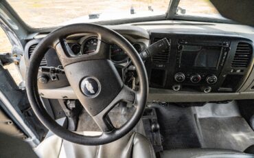 Dodge-6.6-Heavy-Duty-Engine-Duramax-Diesel-1951-Pickup-Truck-8