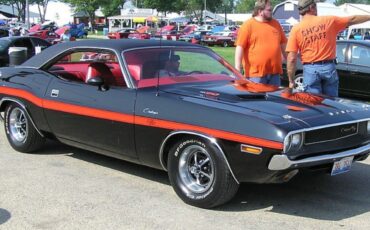 Dodge-Challenger-1970-28