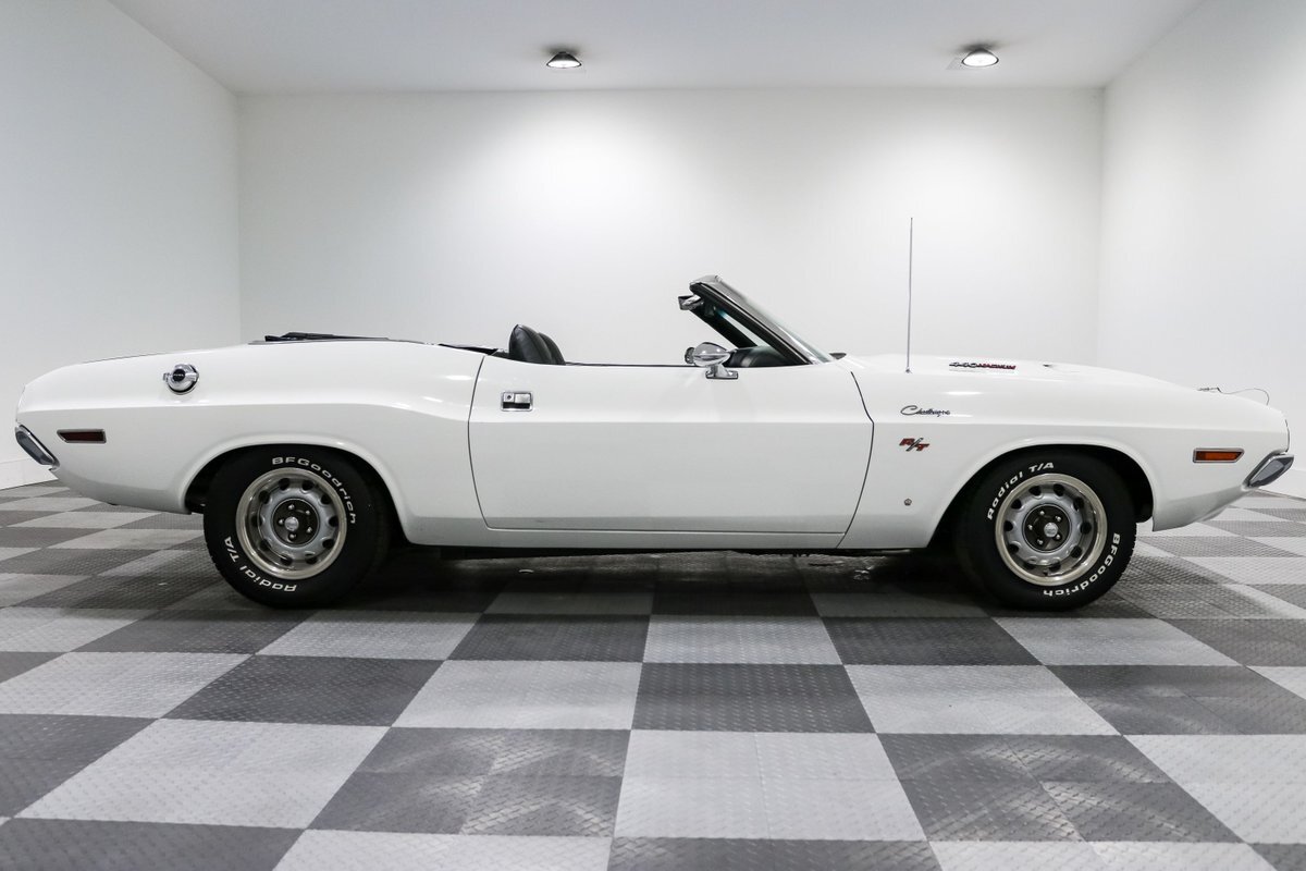 Dodge-Challenger-1970-Convertible-11