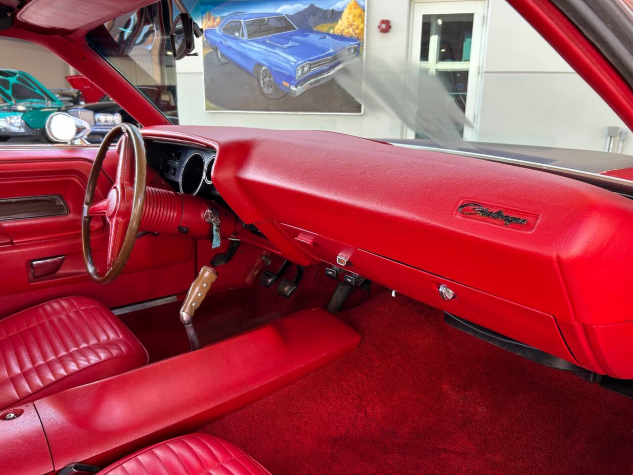 Dodge-Challenger-1970-Hatchback-30