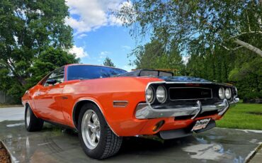 Dodge-Challenger-1970-Tangerine-Orange-Black-amp-Orange-16