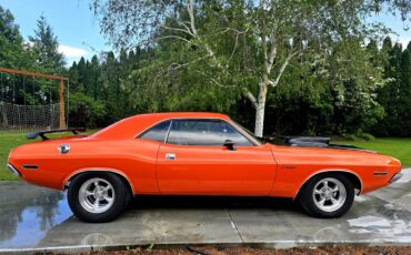 Dodge-Challenger-1970-Tangerine-Orange-Black-amp-Orange-19