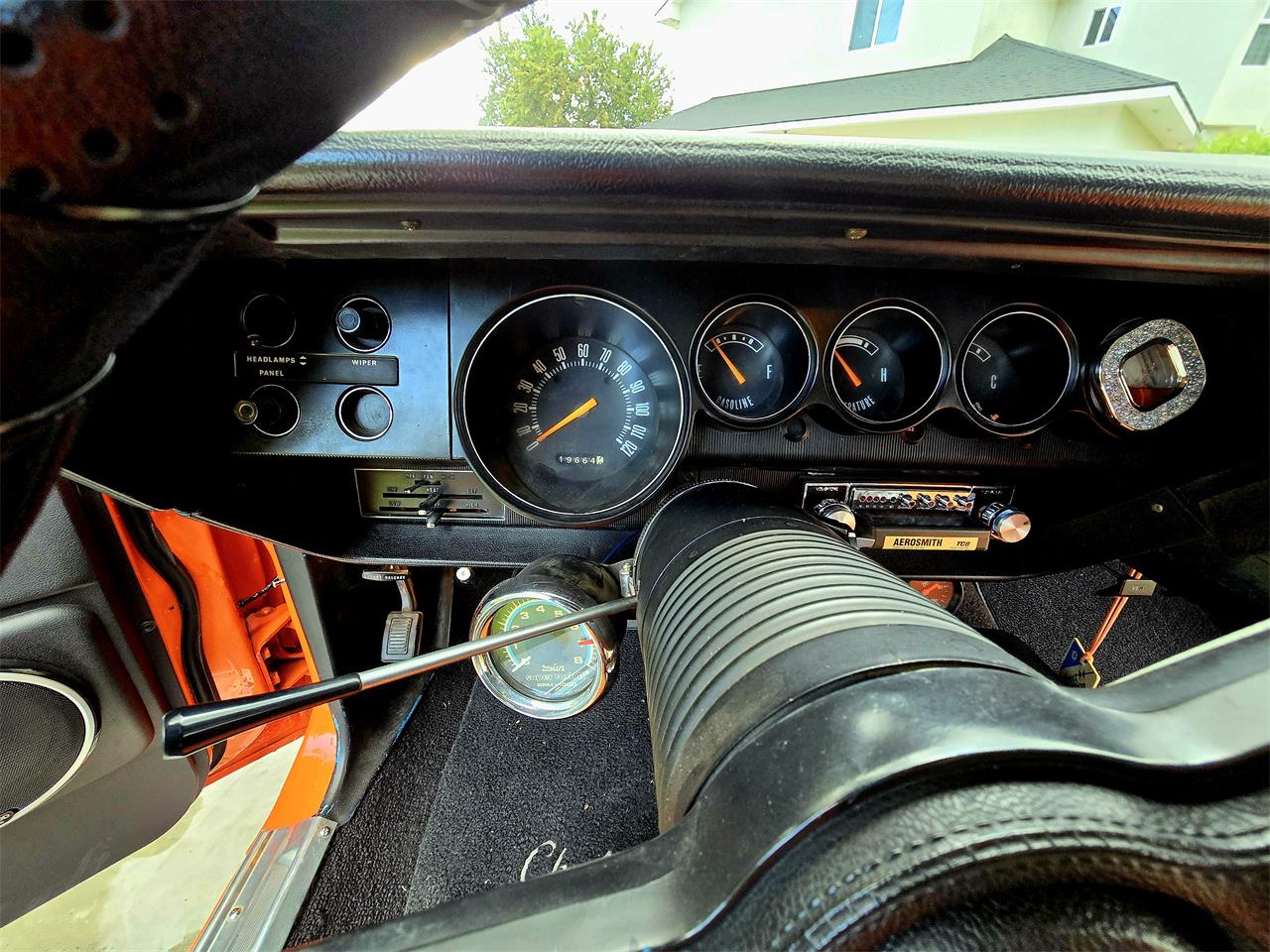 Dodge-Challenger-1970-Tangerine-Orange-Black-amp-Orange-26