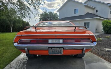 Dodge-Challenger-1970-Tangerine-Orange-Black-amp-Orange-49
