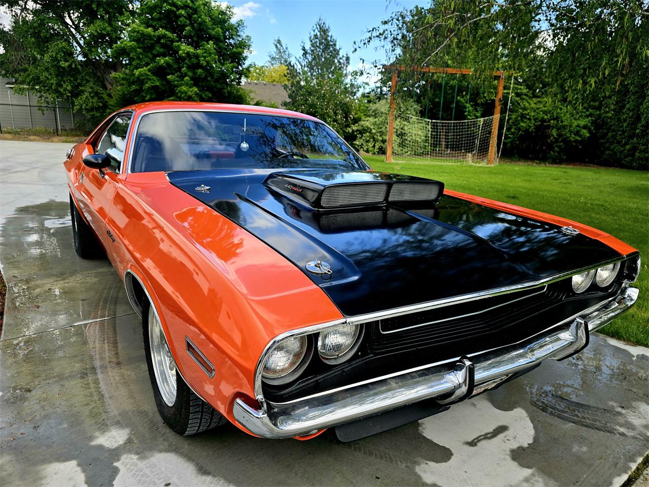 Dodge-Challenger-1970-Tangerine-Orange-Black-amp-Orange-8