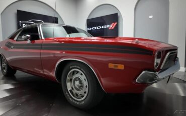 Dodge-Challenger-1972-10