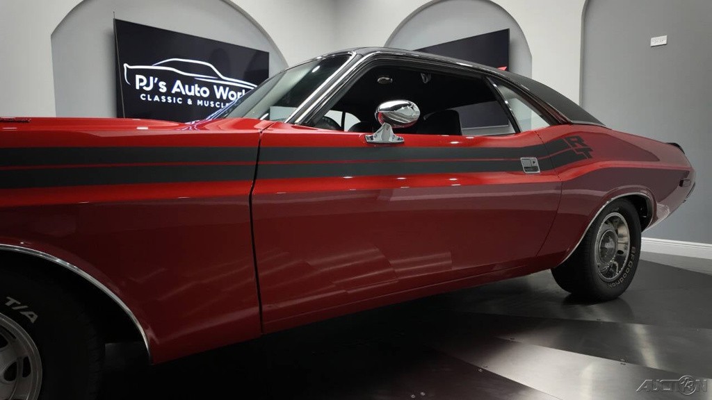 Dodge-Challenger-1972-19