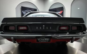 Dodge-Challenger-1972-21