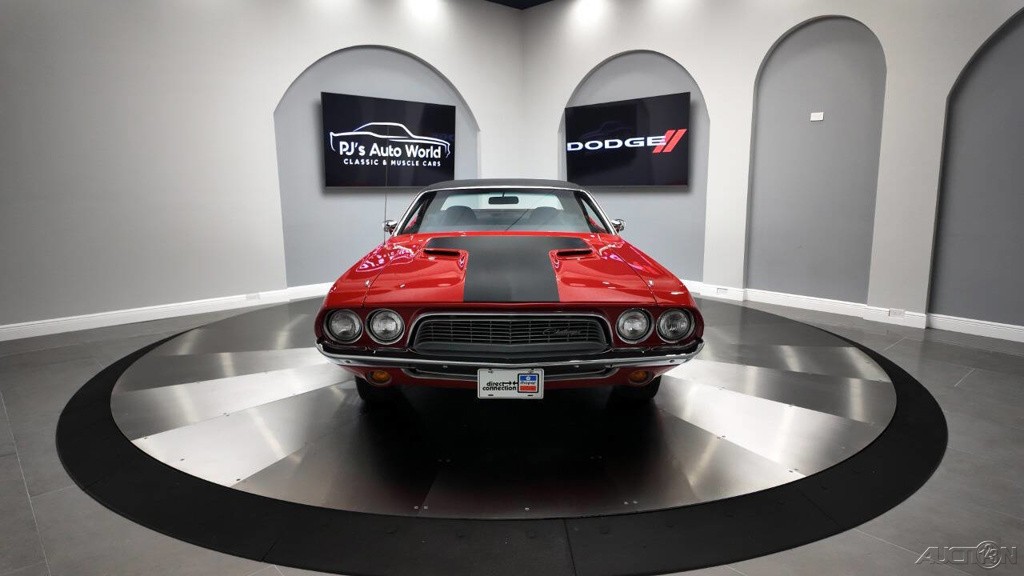 Dodge-Challenger-1972-7