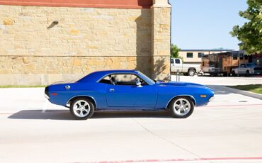 Dodge-Challenger-1972-Coupe-15