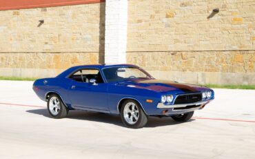 Dodge-Challenger-1972-Coupe-17