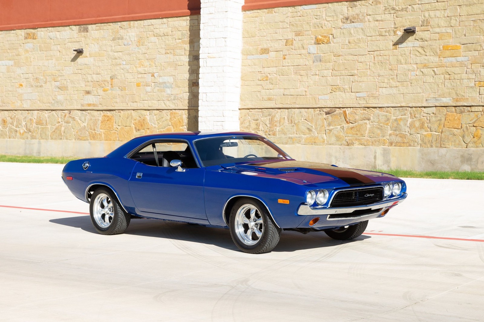 Dodge-Challenger-1972-Coupe-17