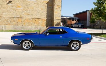 Dodge-Challenger-1972-Coupe-5