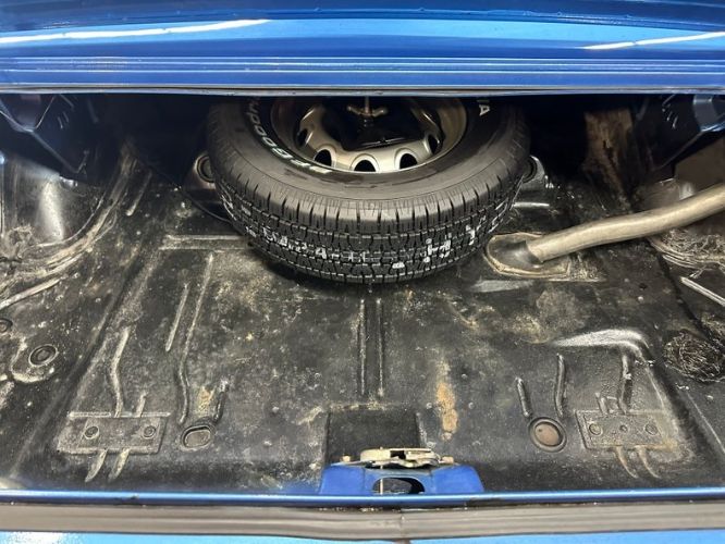 Dodge-Challenger-1972-Medium-TurquoiseWhi-White-Vinyl-11