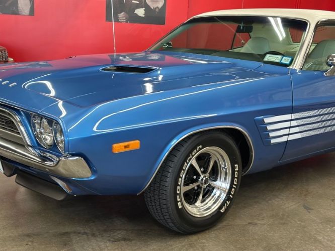 Dodge-Challenger-1972-Medium-TurquoiseWhi-White-Vinyl-15