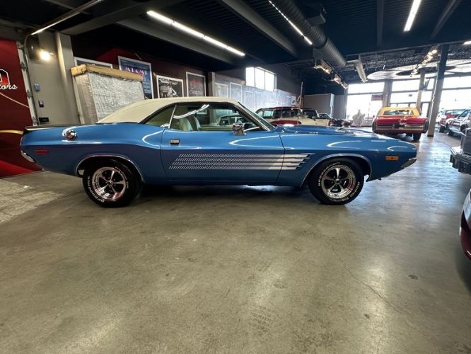 Dodge-Challenger-1972-Medium-TurquoiseWhi-White-Vinyl-3