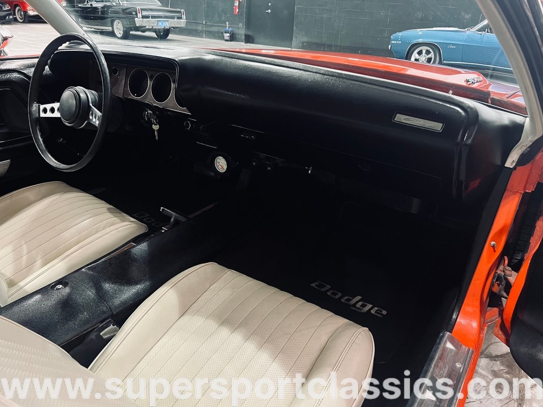 Dodge-Challenger-1973-Coupe-20