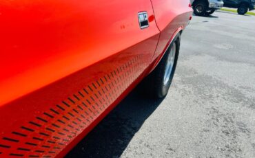 Dodge-Challenger-1973-Coupe-35