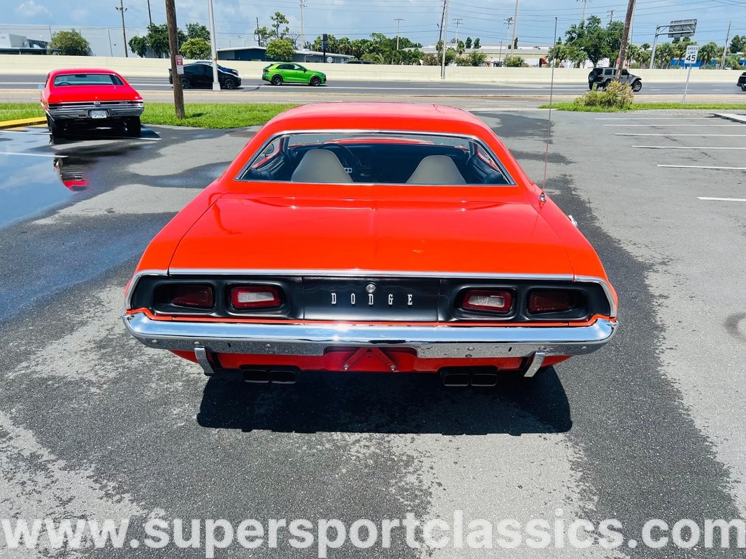 Dodge-Challenger-1973-Coupe-4