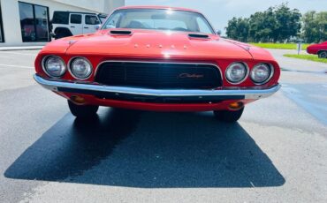 Dodge-Challenger-1973-Coupe-8