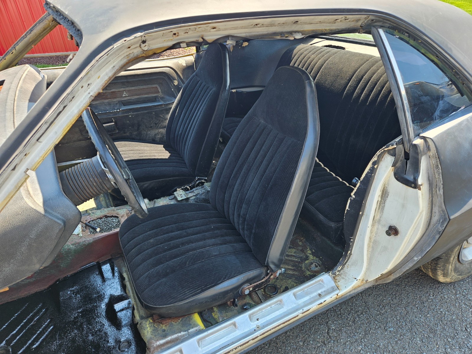 Dodge-Challenger-1973-Coupe-9