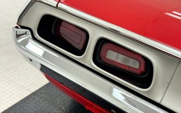Dodge-Challenger-1974-Bright-Red-Black-18