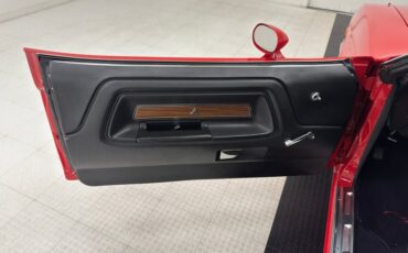 Dodge-Challenger-1974-Bright-Red-Black-26