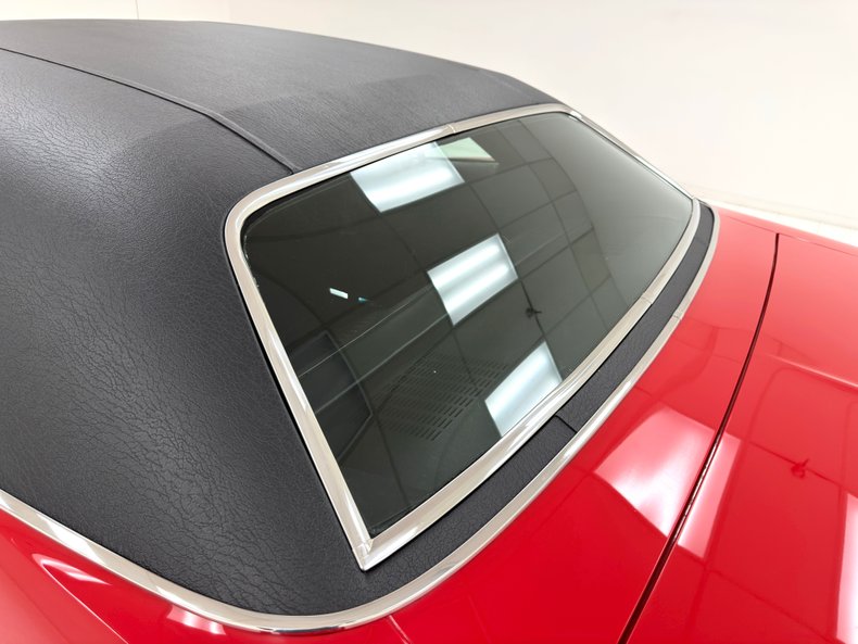 Dodge-Challenger-1974-Bright-Red-Black-3