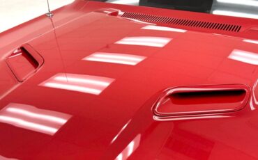 Dodge-Challenger-1974-Bright-Red-Black-47