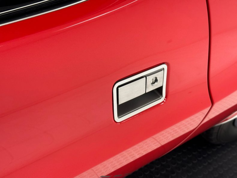 Dodge-Challenger-1974-Bright-Red-Black-48