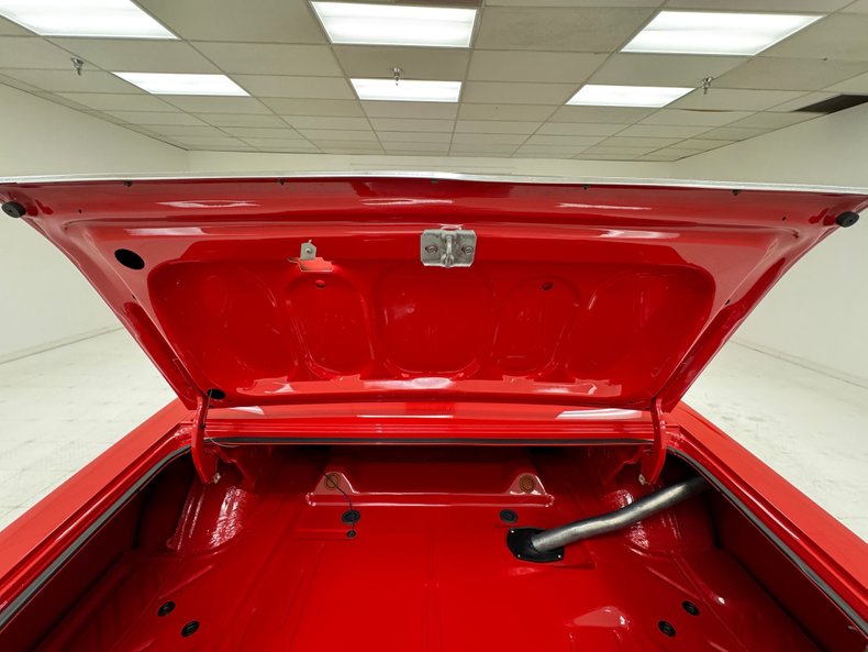 Dodge-Challenger-1974-Bright-Red-Black-49