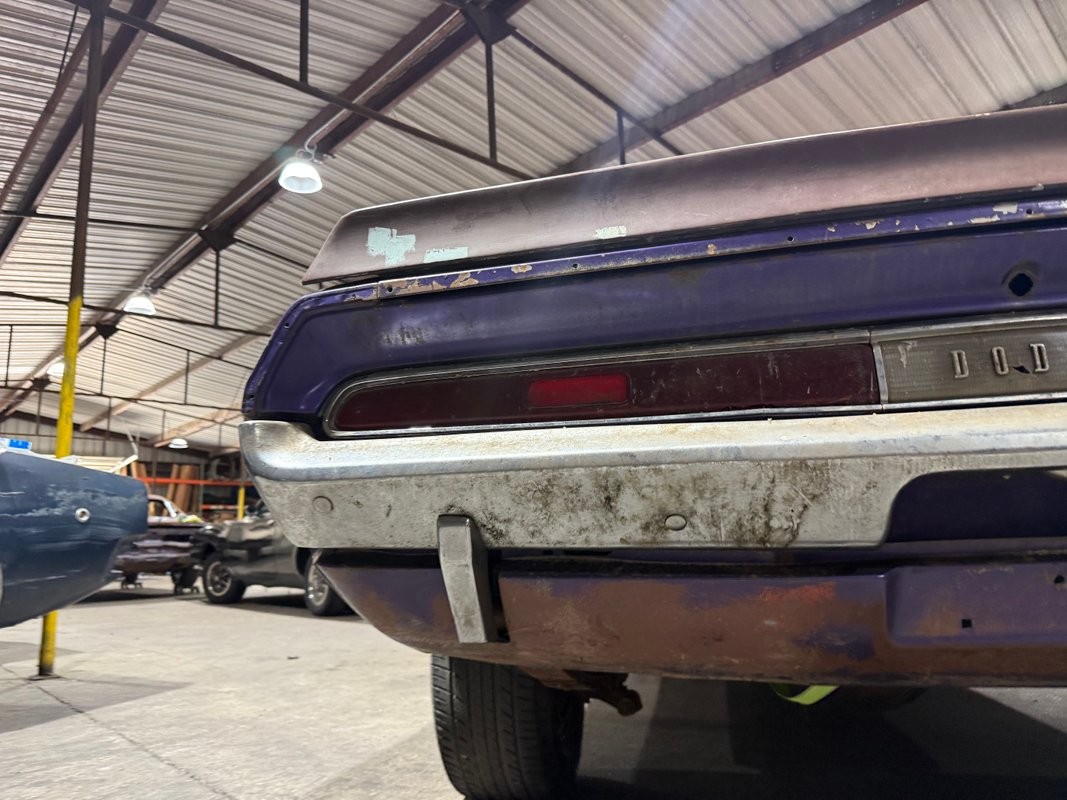 Dodge-Challenger-TA-1970-25